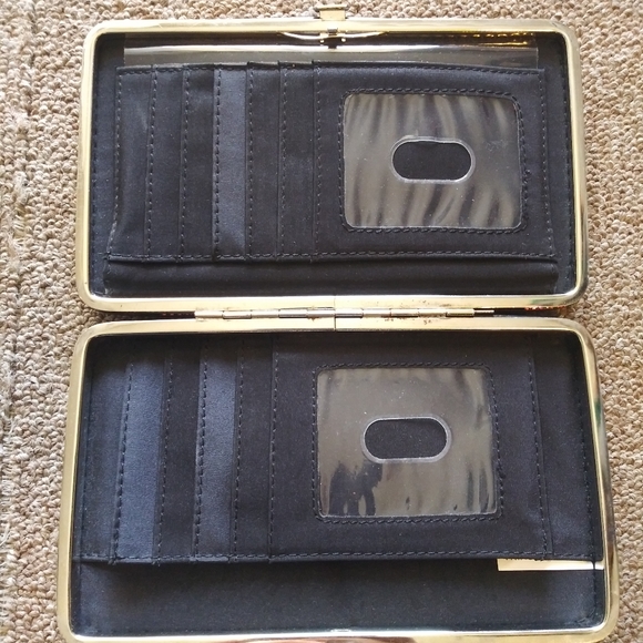 Cross Wallet - Picture 2 of 2